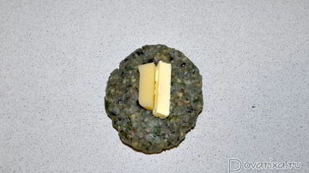 Рецепт рыбных зраз с сыром, маслом и зеленью