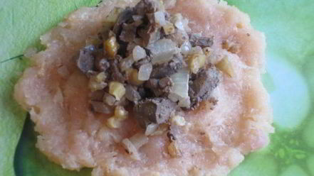 Рецепт зраз с куриной печенью и орехами