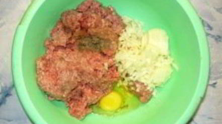 Рецепт зраз с целым яйцом