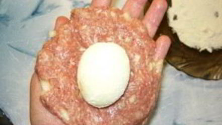 Рецепт зраз с целым яйцом