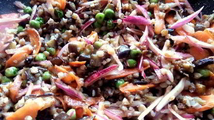 Рецепт гречки с баклажаном и морковкой