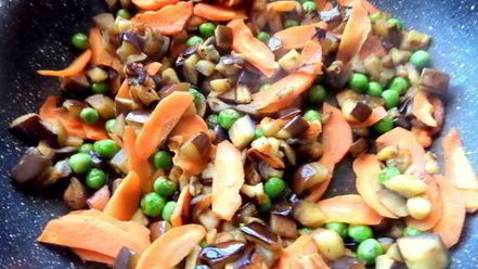 Рецепт гречки с баклажаном и морковкой