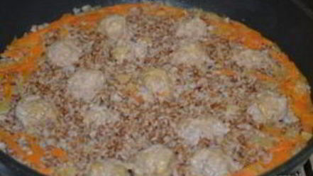 Рецепт гречки с фрикадельками