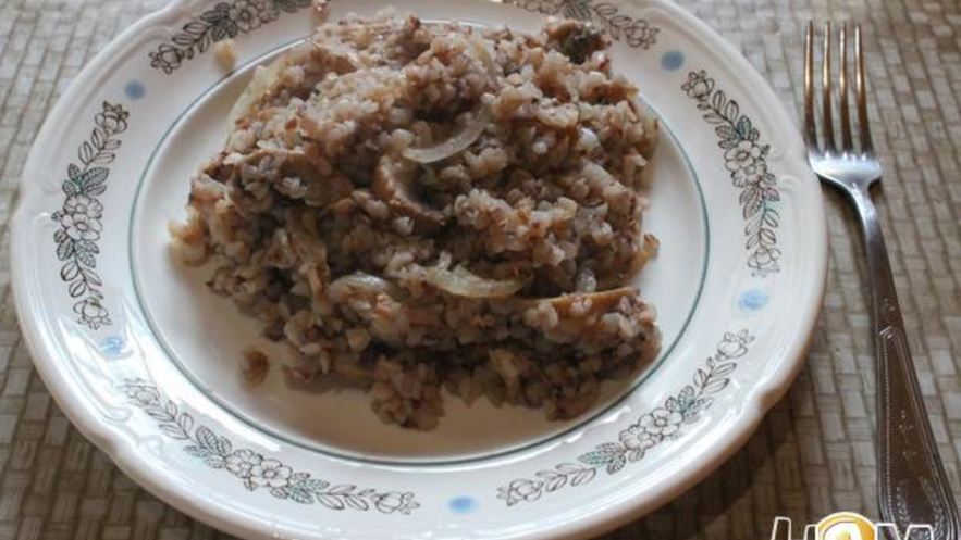 Рецепт гречки с грибами и луком