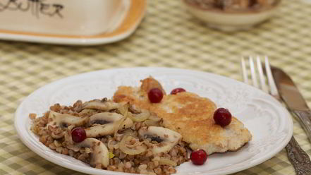 Рецепт гречки с грибами и отбивной