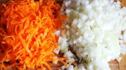 Рецепт гречки с грибами и овощами в духовке