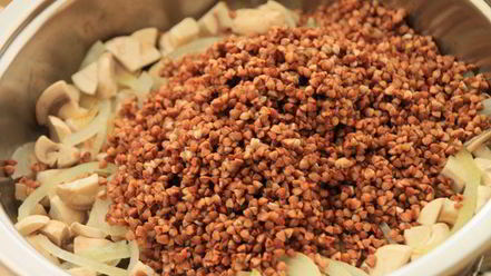 Рецепт гречки с грибами и семечками