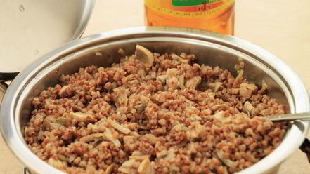 Рецепт гречки с грибами и семечками