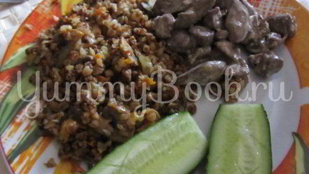 Рецепт гречки с грибами, куриной печенью и сердцами в мультиварке