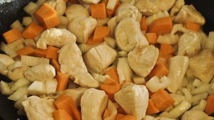 Рецепт гречки с курицей в горшочке