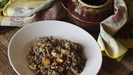 Рецепт гречки с курицей в горшочке
