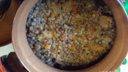 Рецепт гречки с мясом в горшочках