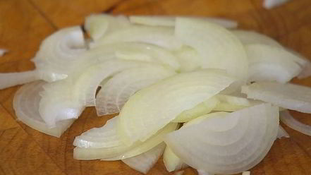 Рецепт гречки с перепелиными яйцами и овечьим сыром