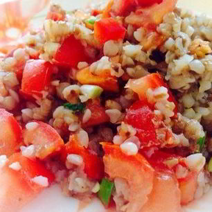 Рецепт Гречки с помидорами и чесноком