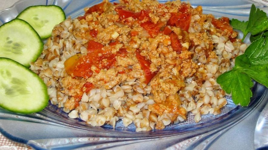 Рецепт гречки с соусом болоньезе