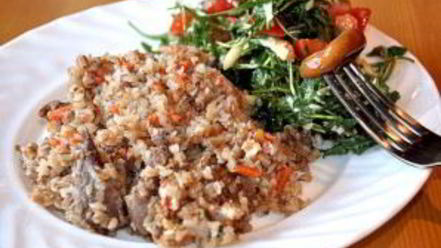 Рецепт гречки с тушенкой и грибами