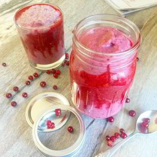 Рецепт Гречневой каши без варки с ягодным соусом