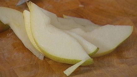 Рецепт гречневой каши с курагой и грушей