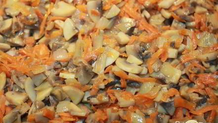 Рецепт гречневой каши с мясом и грибами в духовке