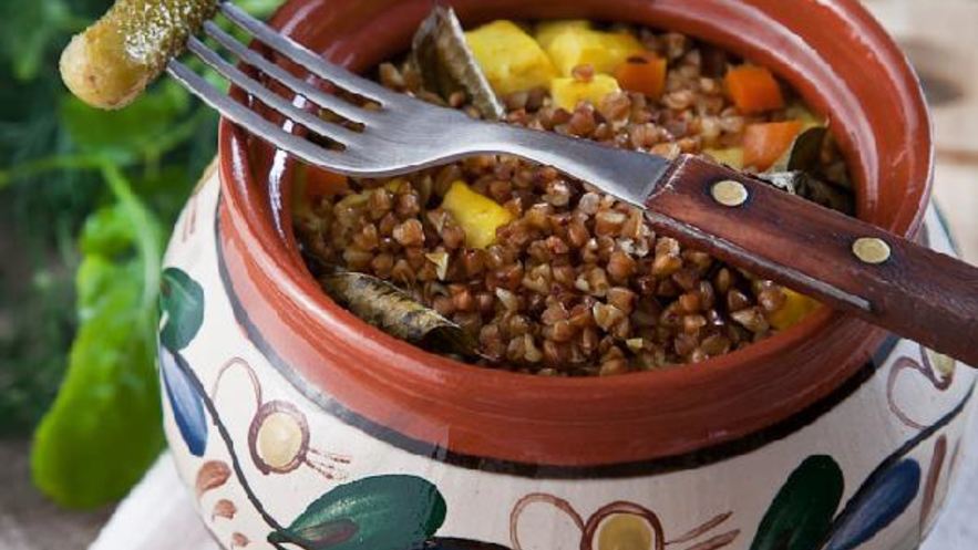 Рецепт гречневой каши с овощами и сыром