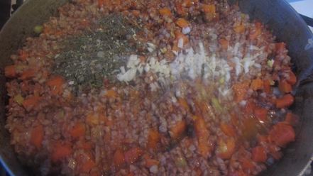 Рецепт тушеной гречневой каши с тыквой