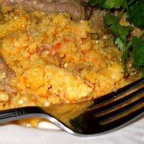 Каша кукурузная с мясом и овощами