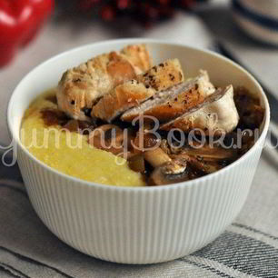 Рецепт Кукурузной каши с курицей и грибами