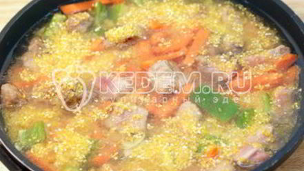 Рецепт кукурузной каши с мясом по-деревенски
