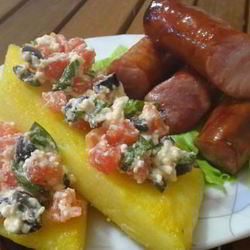 Рецепт Пикантной поленты с копченными колбасками