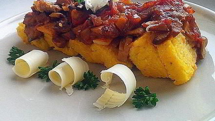 Рецепт поленты с грибным рагу и овощами