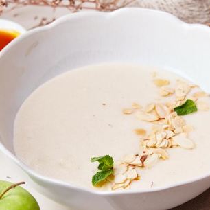 Рецепт Каши манной с томлеными яблоками