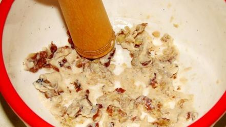 Рецепт манной каши гурьевской с грецкими орехами