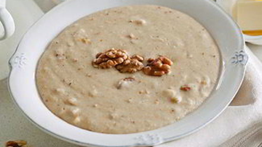 Рецепт манной каши с орехами в мультиварке