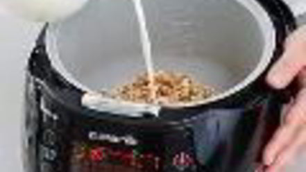 Рецепт манной каши с орехами в мультиварке