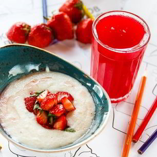 Рецепт Манной каши со свежей клубникой