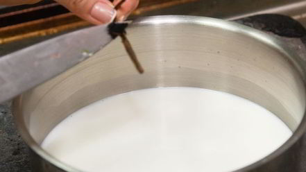 Рецепт манной каши со свежей клубникой