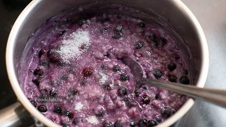 Рецепт овсяной каши с черникой