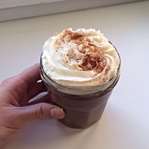 Рецепт Овсяной каши с шоколадом и взбитыми сливками