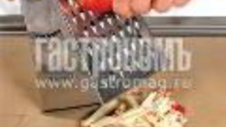 Рецепт овсяной каши с яблоком, изюмом и корицей