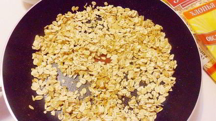 Рецепт пикантной овсянки с беконом и сыром