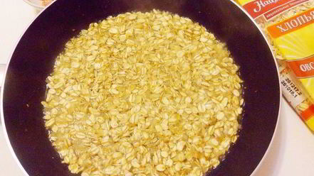 Рецепт пикантной овсянки с беконом и сыром