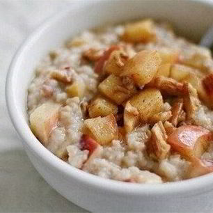 Рецепт Простой овсяной каши с яблоками и медом