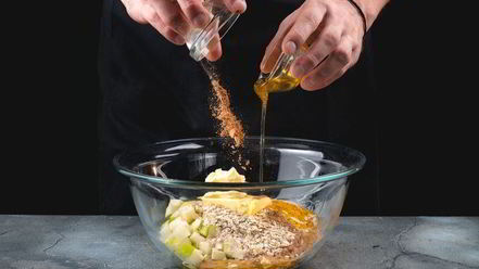 Рецепт запеченной овсяной каши с яблоками и орехами