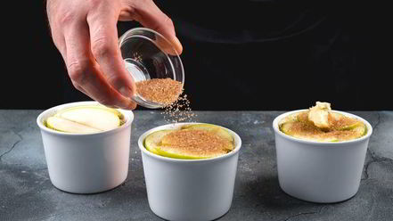 Рецепт запеченной овсяной каши с яблоками и орехами