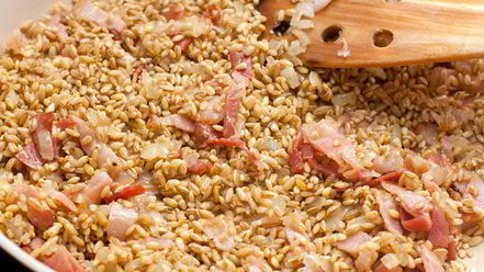 Рецепт перловой каши с грибами и беконом