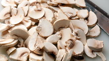 Рецепт перловой каши с грибами и беконом