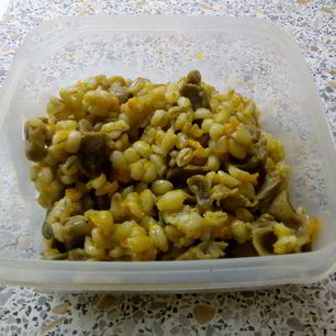 Рецепт Перловой каши с куриными желудками в мультиварке