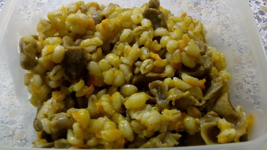 Рецепт перловой каши с куриными желудками в мультиварке