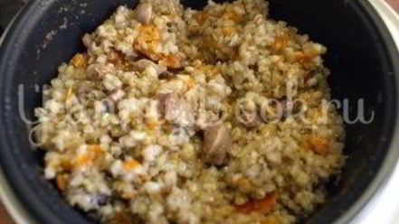 Рецепт перловой каши с куриными желудочками в мультиварке