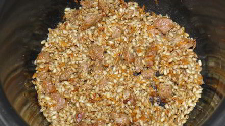 Рецепт перловой каши с мясом в мультиварке